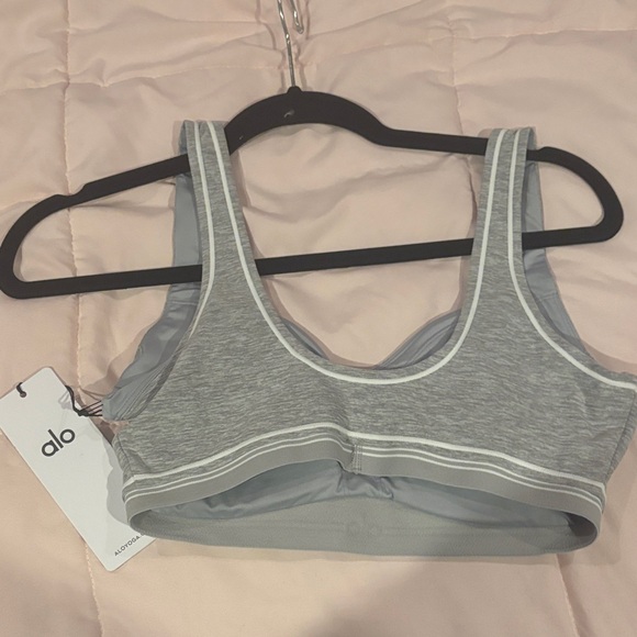 ALO yoga Alosoft Heart Throb Bra NWT size medium - Picture 3 of 3